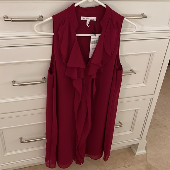 BCBG Generation flowy dress in Garnet color. - Picture 7 of 7